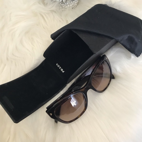 Prada-spr095 5420 Tortoise Sunglasses - Picture 4 of 7